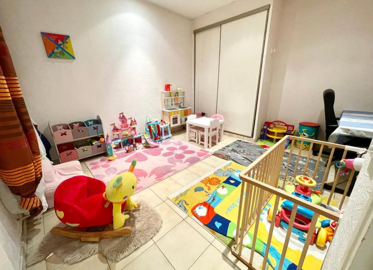 La Casa - Charmante Maison Entre Paris & Disney Noisy-le-Grand Eksteriør bilde